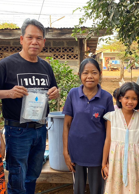 Pastor and water filter with community